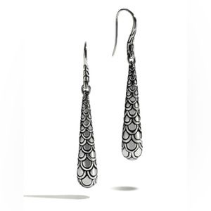 John Hardy Earrings with Pouch.